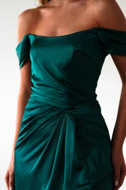 Jessi Soft Saton Maxi Gown | Emerald Green*Cinderella Fashion